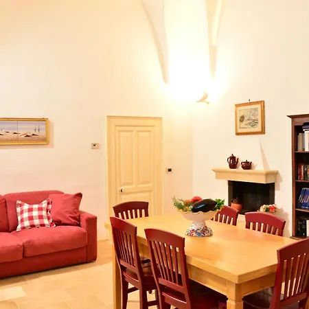 Holiday home Old House Patu
