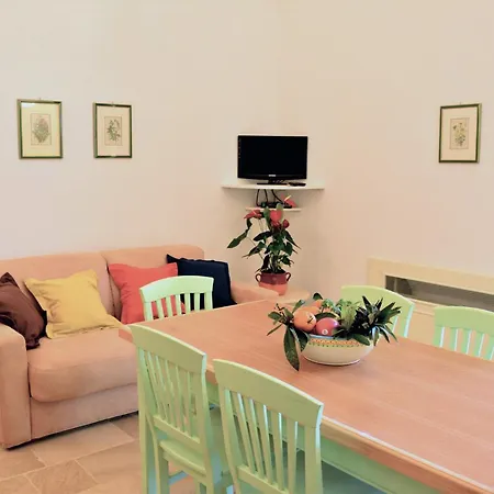 Holiday home Old House Patu