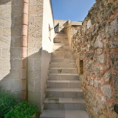 Old House Patu